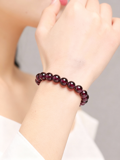 Premium rhodolite garnet bracelet with natural purple-red gemstones