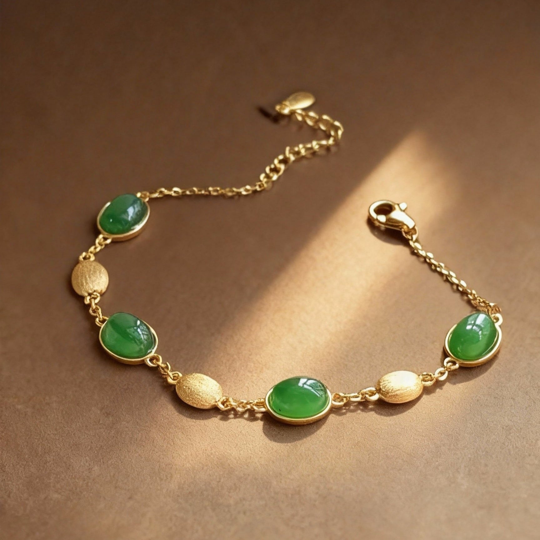 Natural nephrite jade bracelet with green stone beads